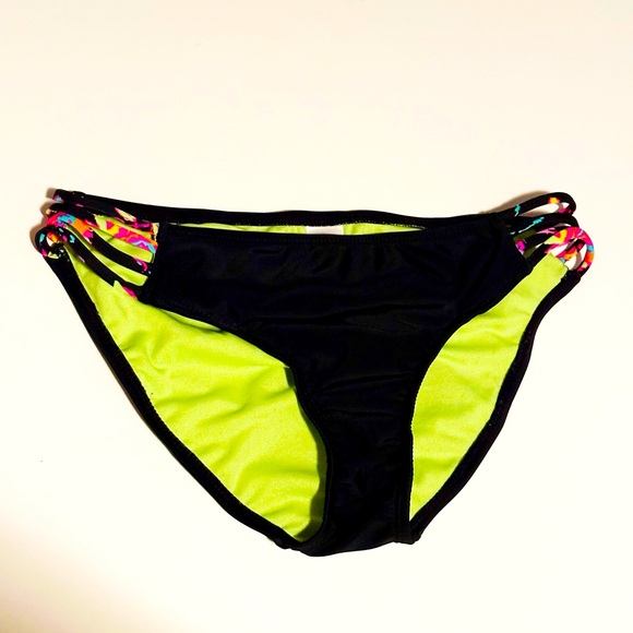 BONGO Bikini Bottoms - Picture 5 of 8